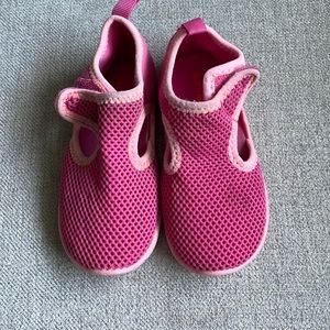 Old navy 8T water shoes in pink.  Good condition. Worn a few times